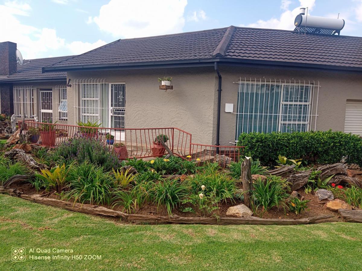 4 On Verbena Boksburg Exterior photo
